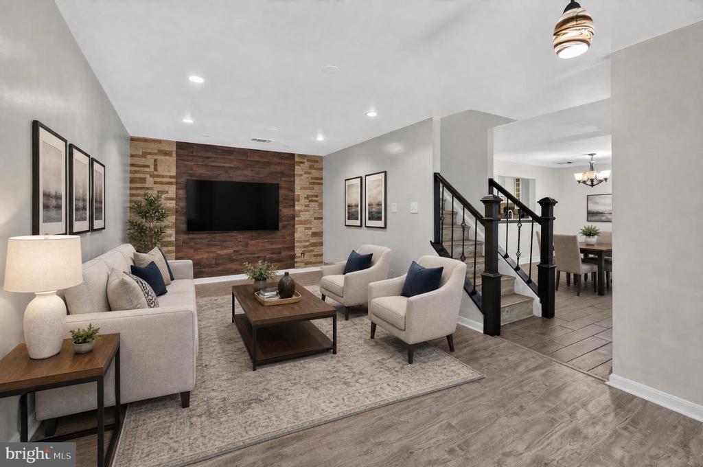 12585 KEMPSTON LANE