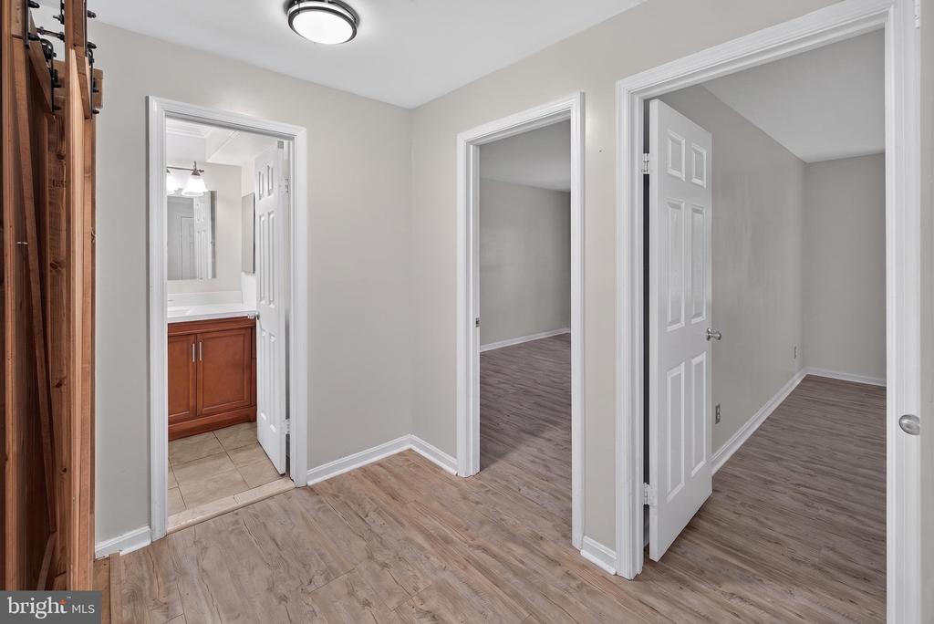 12585 KEMPSTON LANE