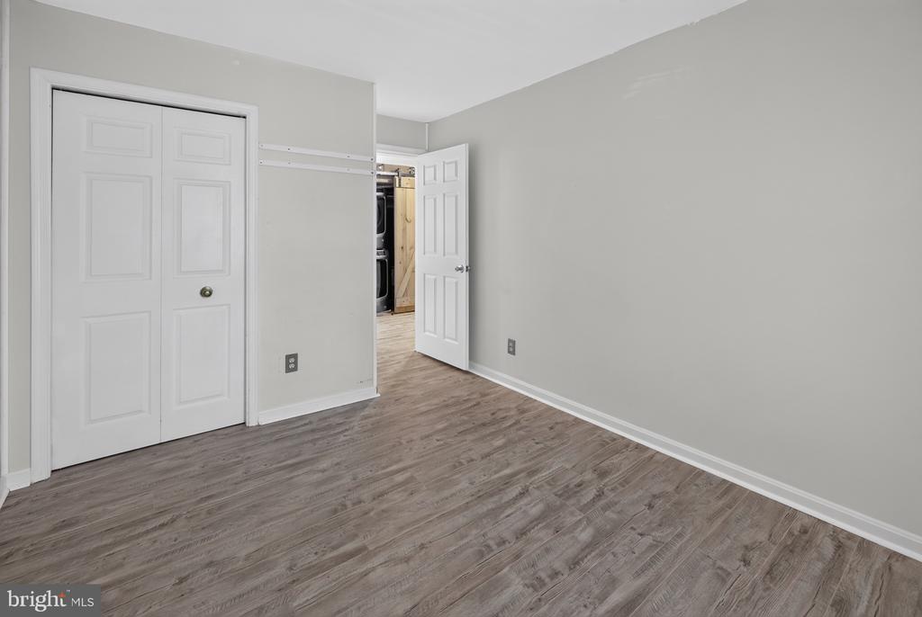 12585 KEMPSTON LANE