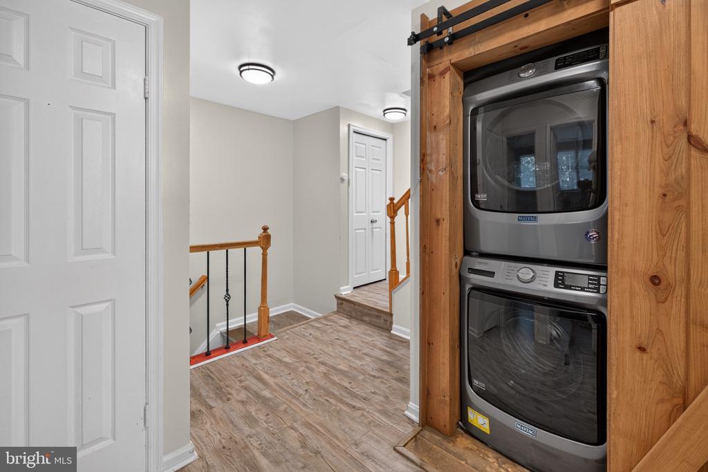 12585 KEMPSTON LANE