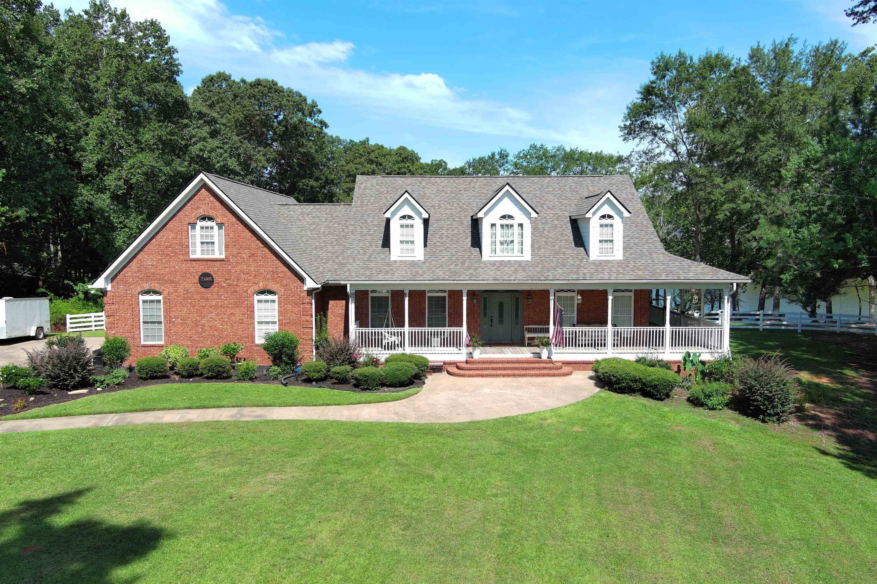 208 Hidden Lakes Dr.