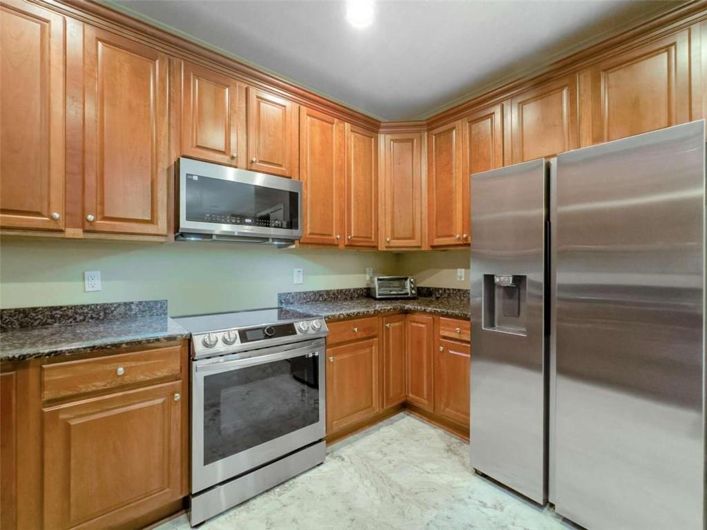 157 Highwoods Parkway