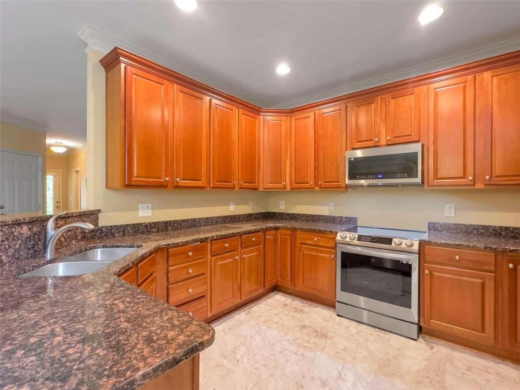 157 Highwoods Parkway