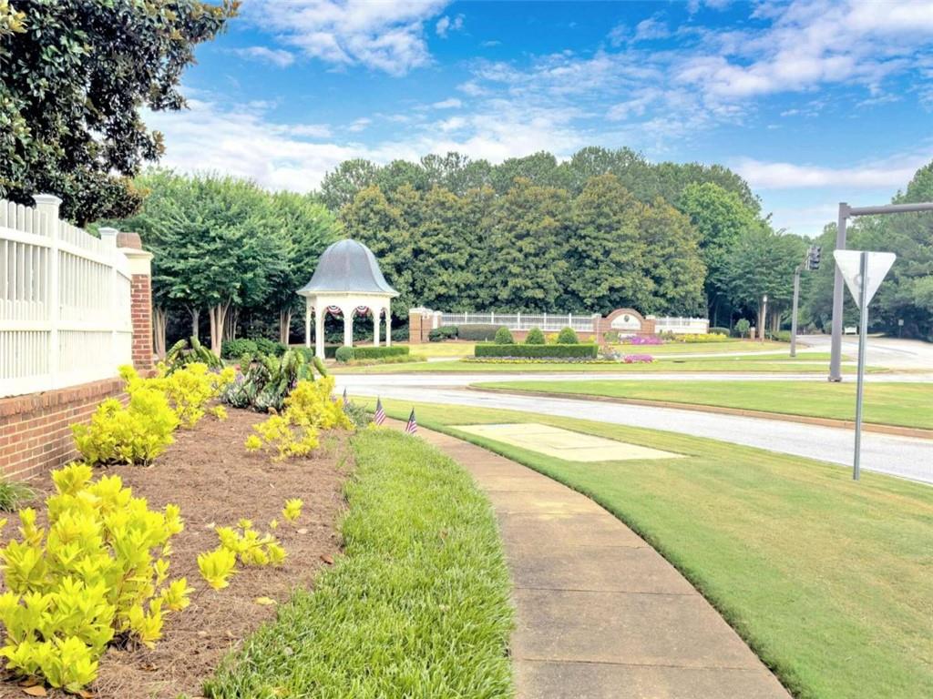 157 Highwoods Parkway