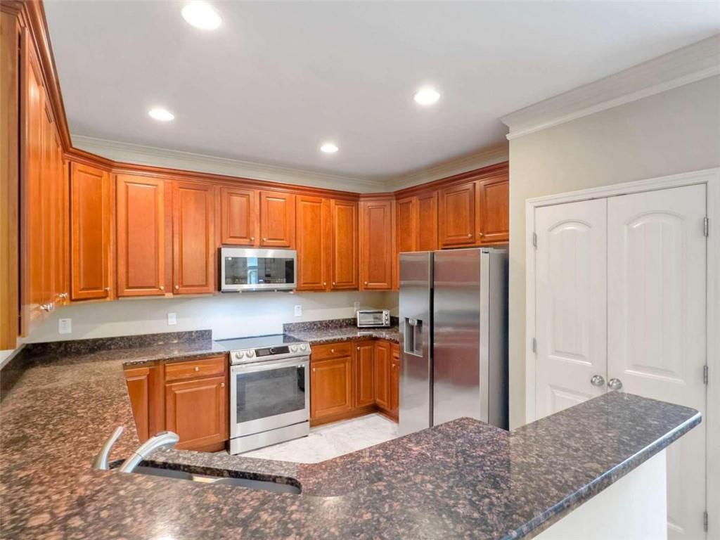 157 Highwoods Parkway