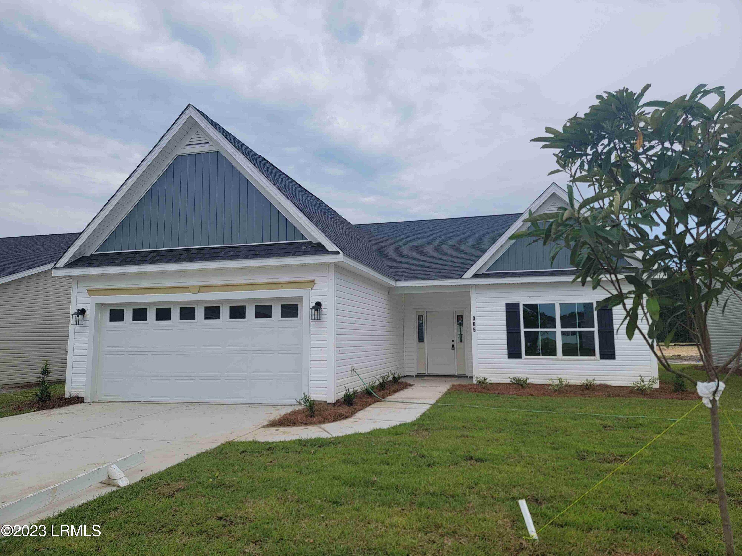 365 Sergeant Jasper Circle