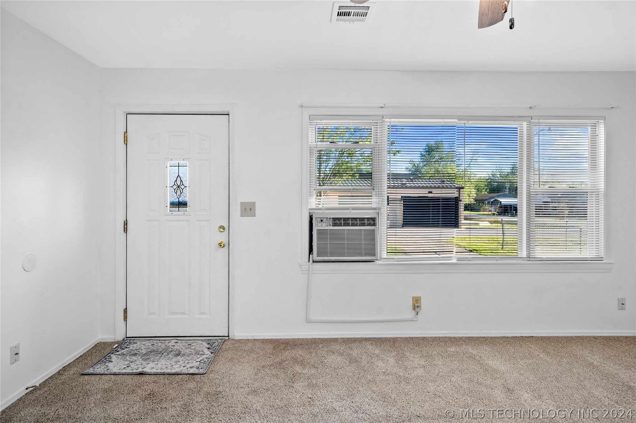 331 SW Graham Court