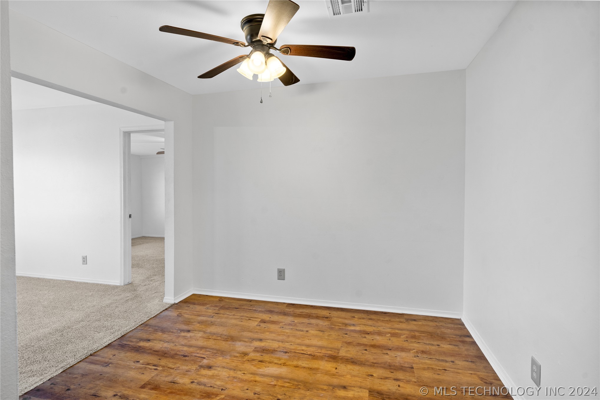 331 SW Graham Court