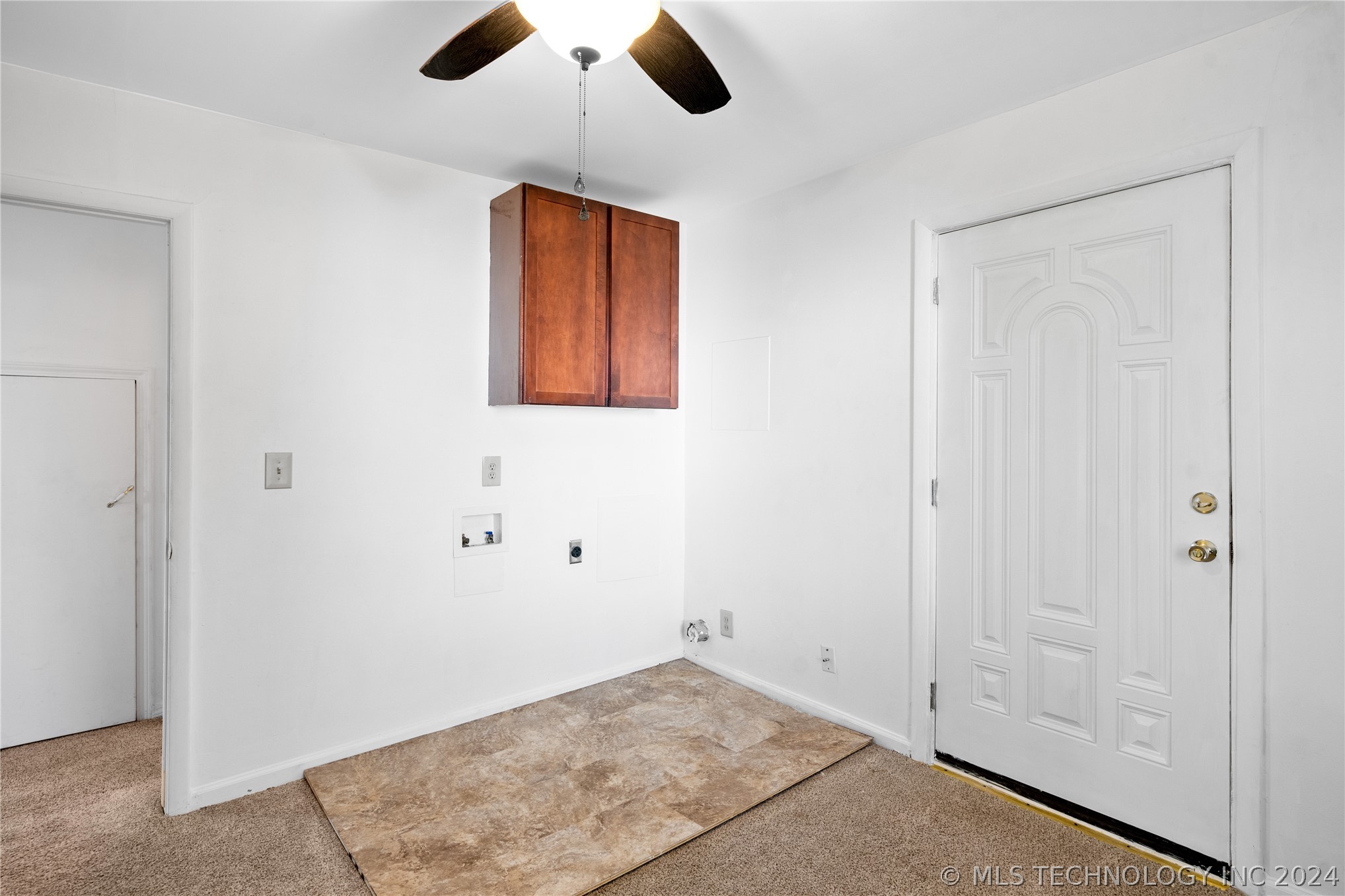 331 SW Graham Court