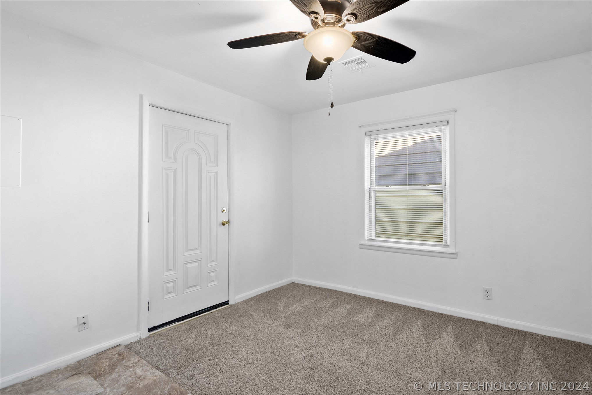 331 SW Graham Court