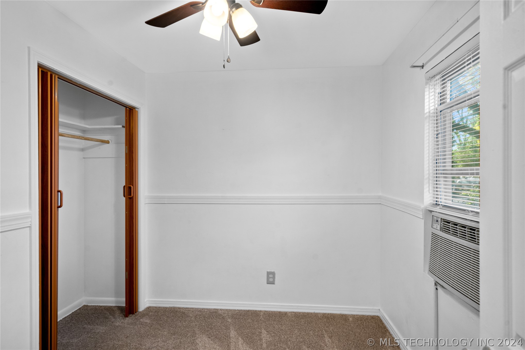 331 SW Graham Court