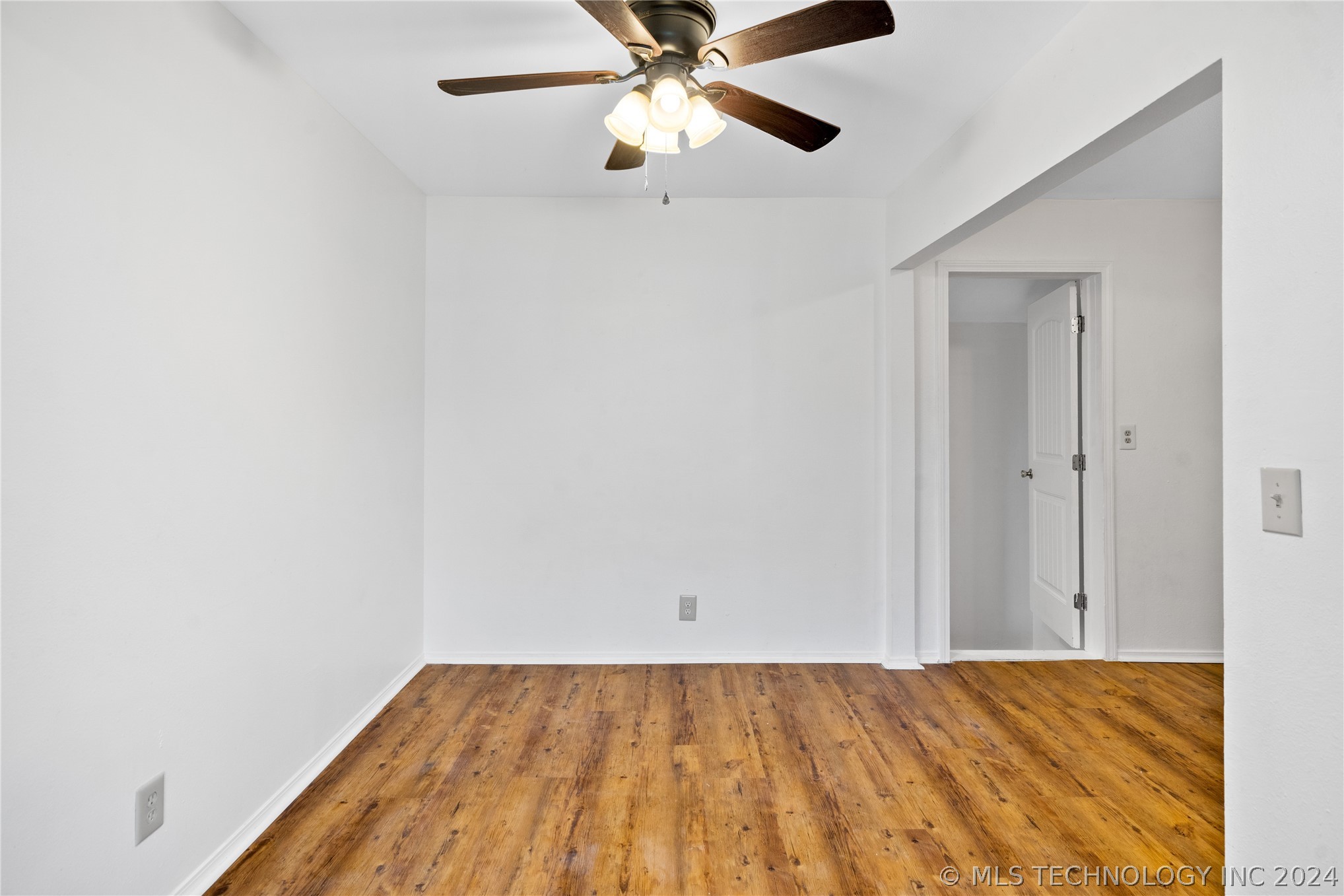 331 SW Graham Court