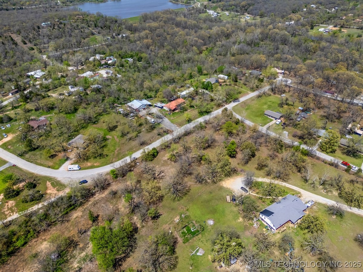 1 Hickory Bluff Road