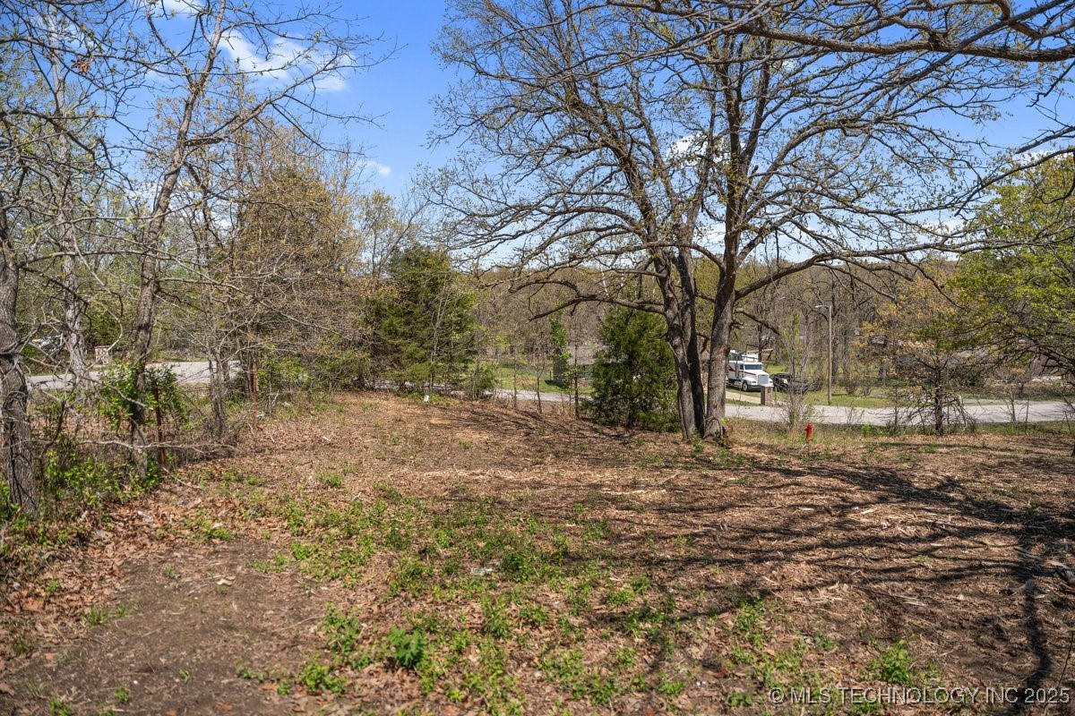 1 Hickory Bluff Road
