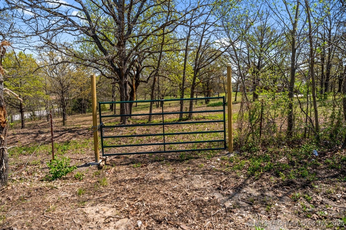 1 Hickory Bluff Road