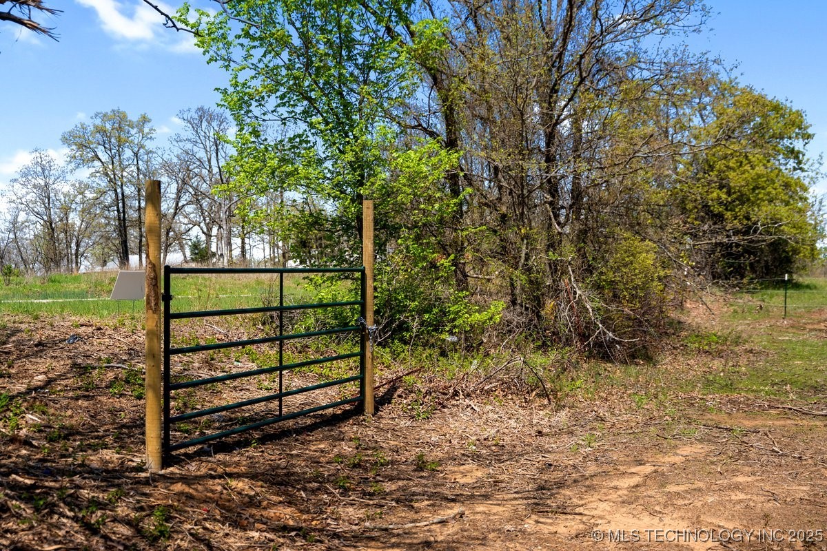 2 Hickory Bluff Street
