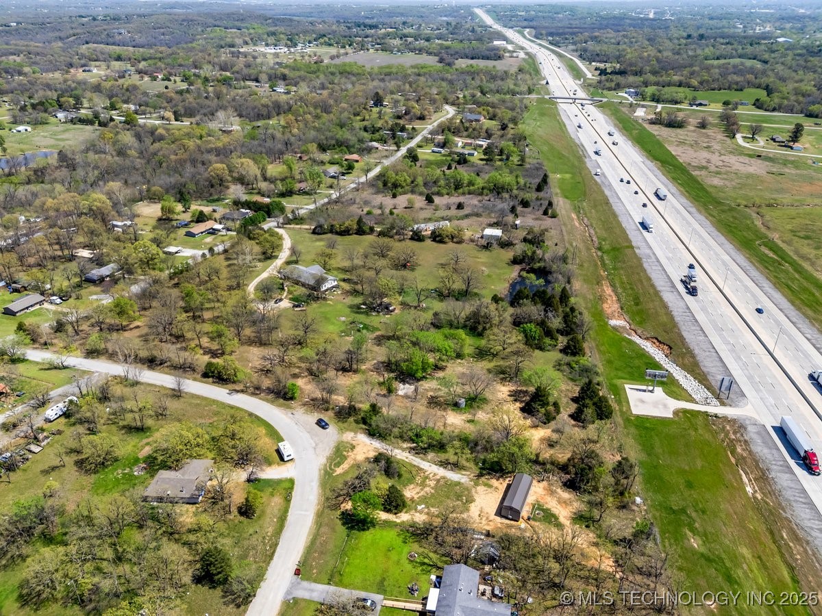 2 Hickory Bluff Street