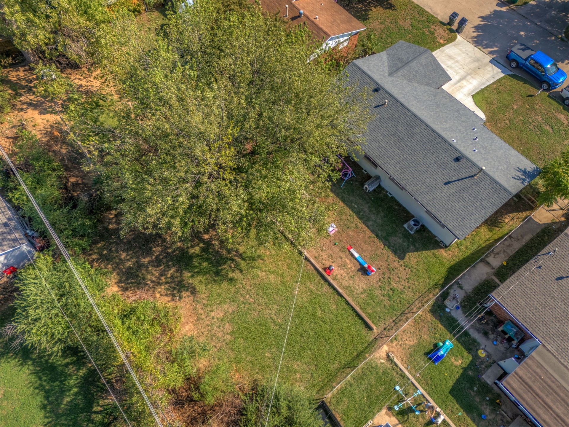 772 N Moccasin Place