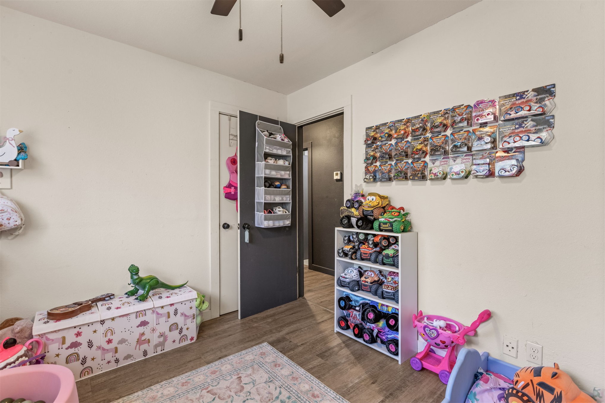 772 N Moccasin Place