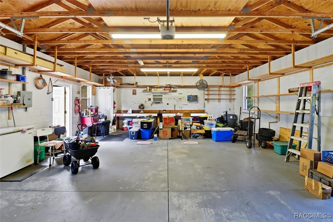 2888 W Verbena Place