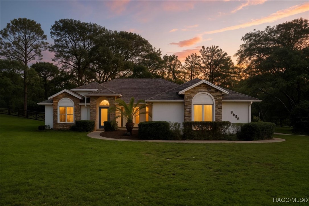 2888 W Verbena Place