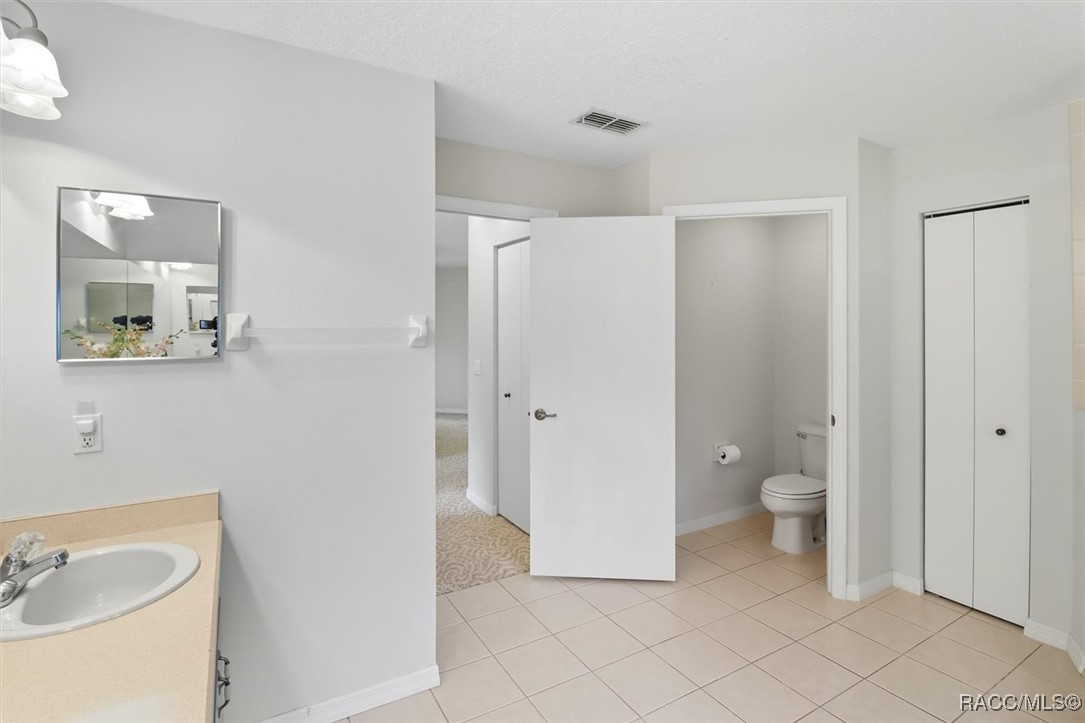 2888 W Verbena Place