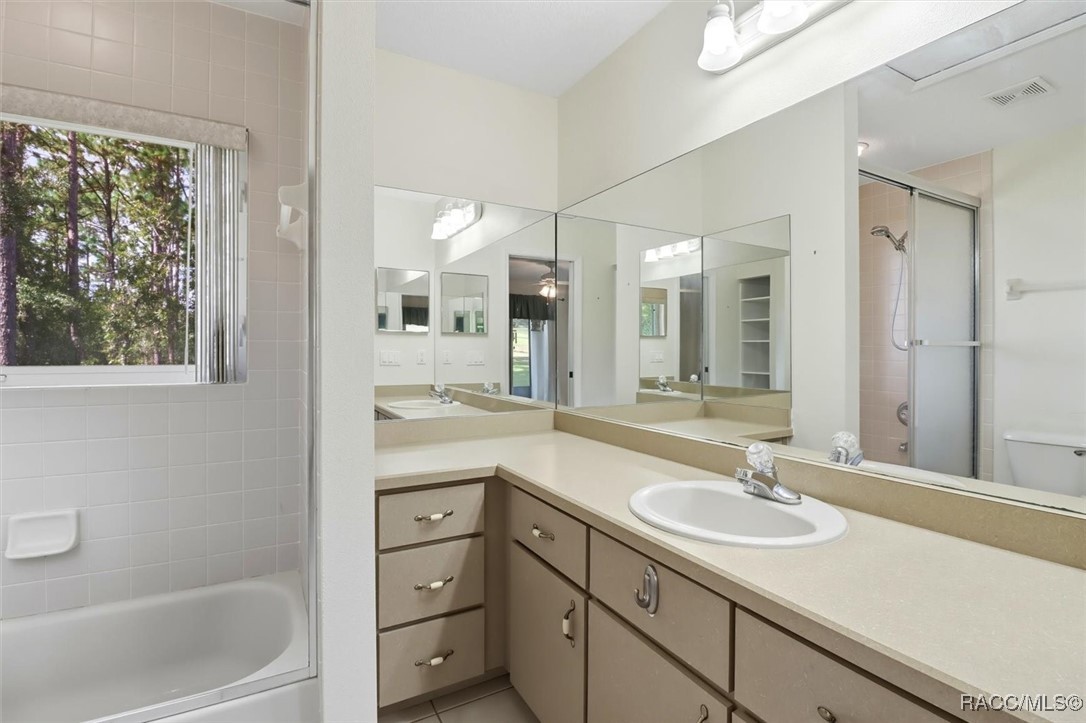 2888 W Verbena Place