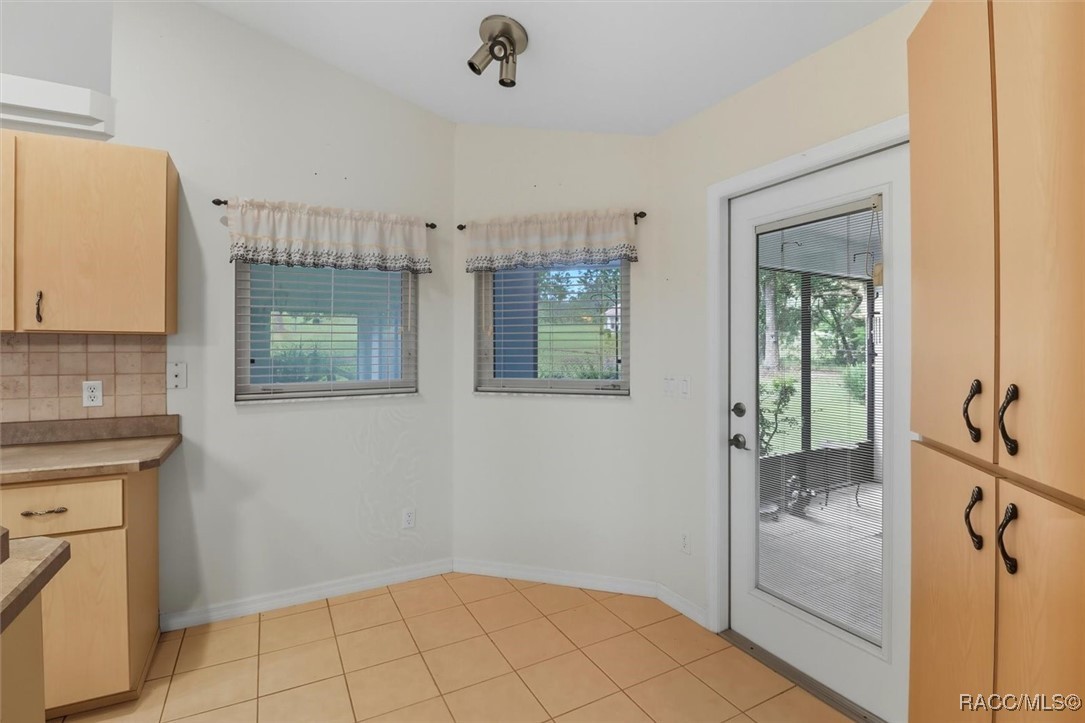 2888 W Verbena Place