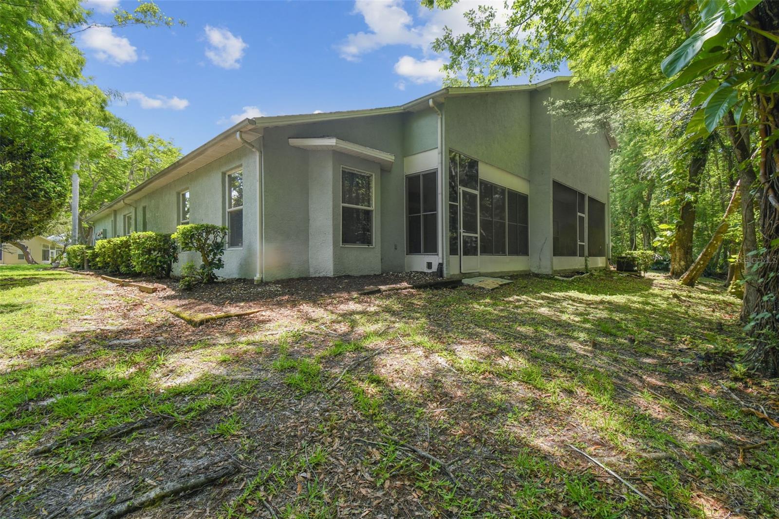 12521 HOLLYBROOK LN