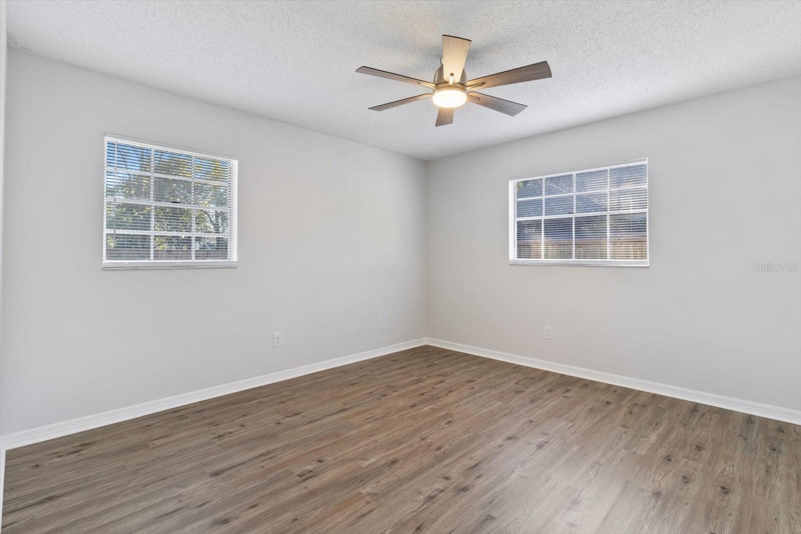 311 SE 54TH AVE