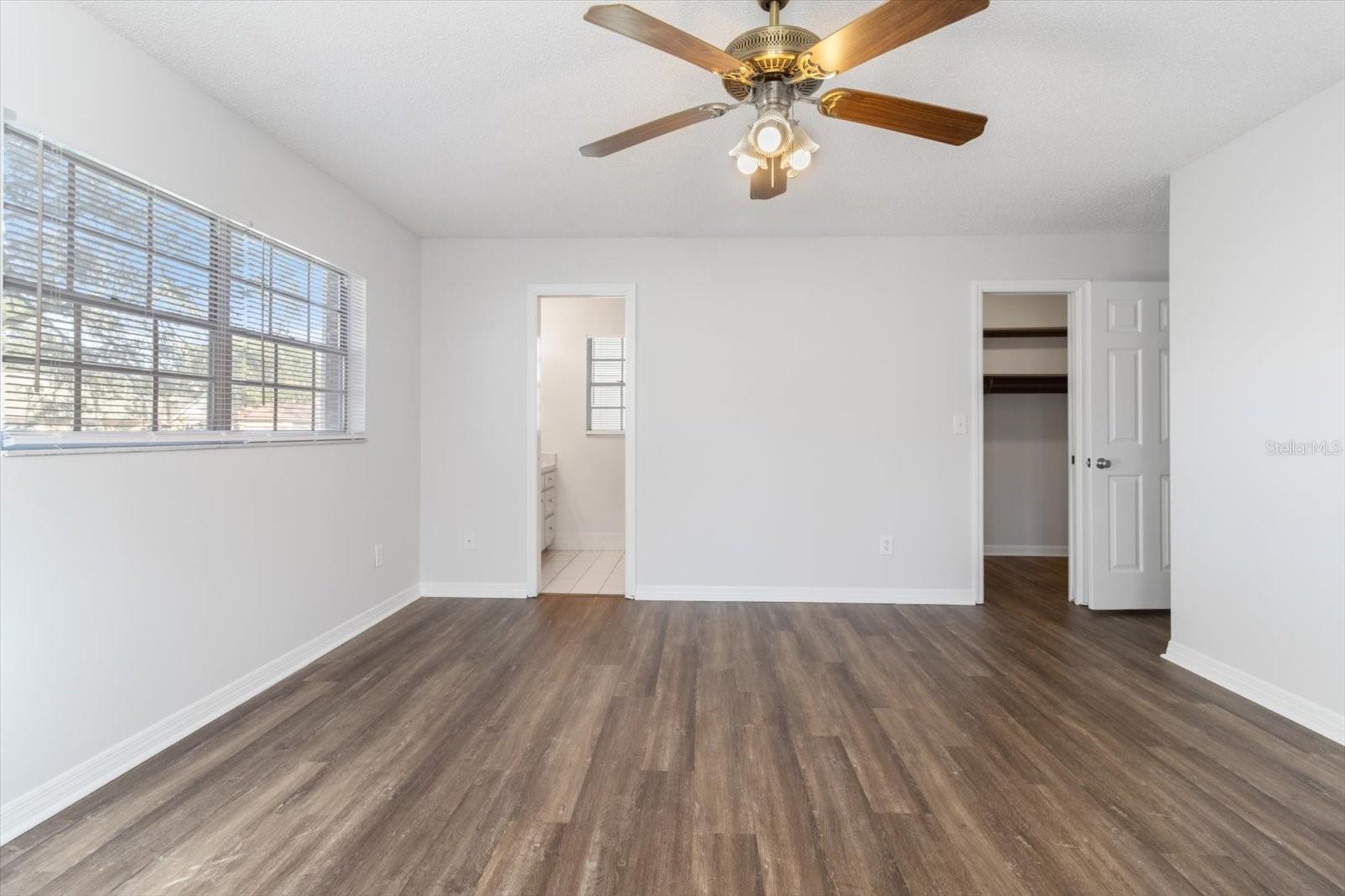 311 SE 54TH AVE