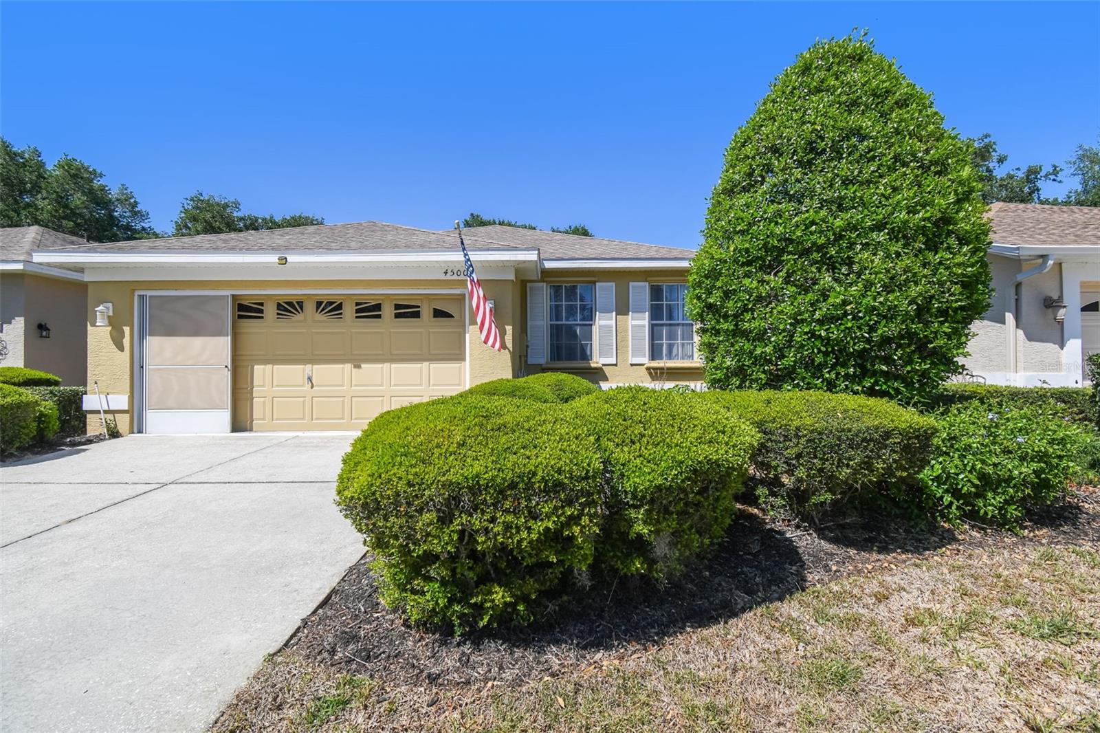 4500 GOLF CLUB LN