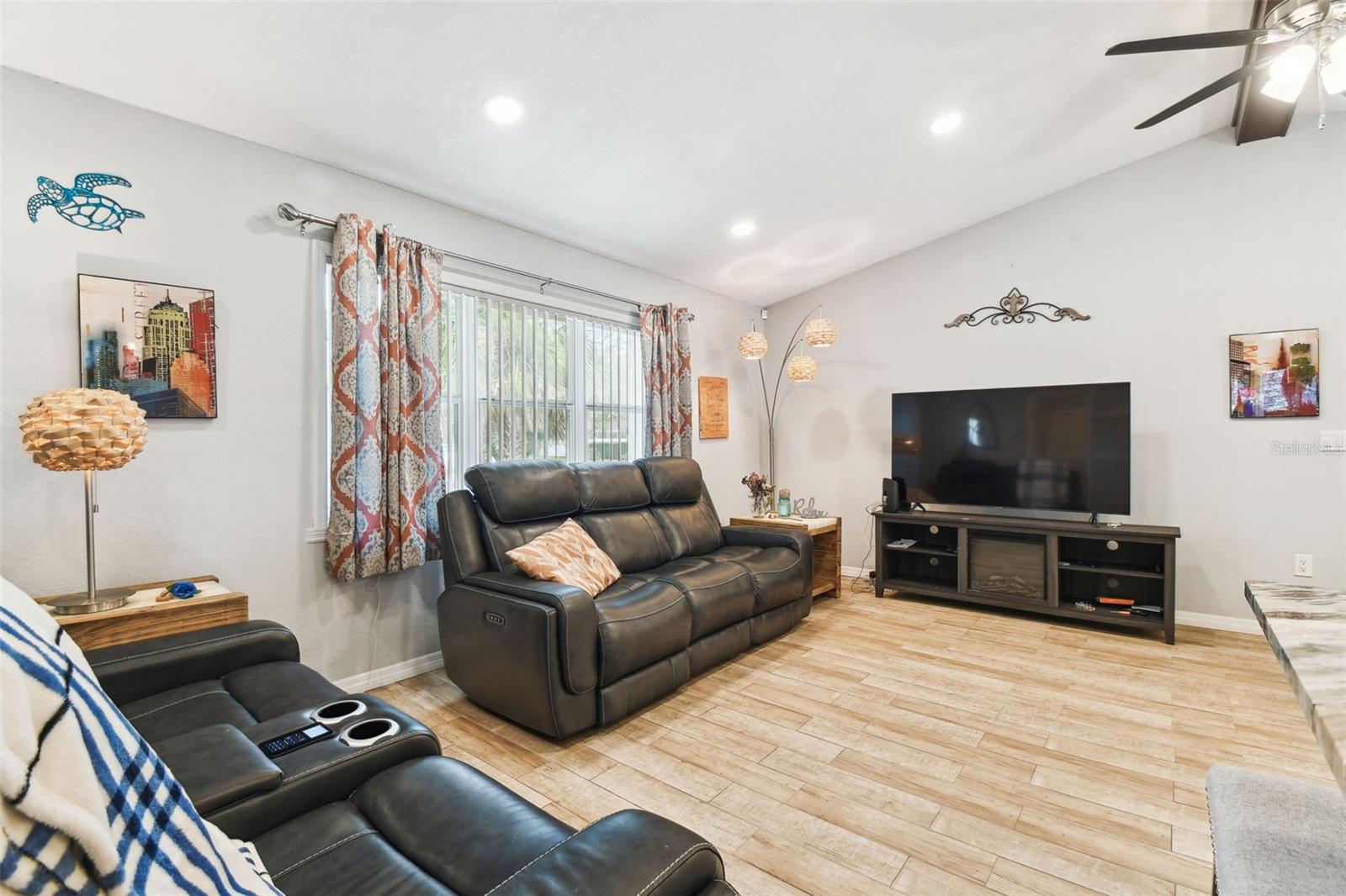 11280 SEDGEFIELD AVE