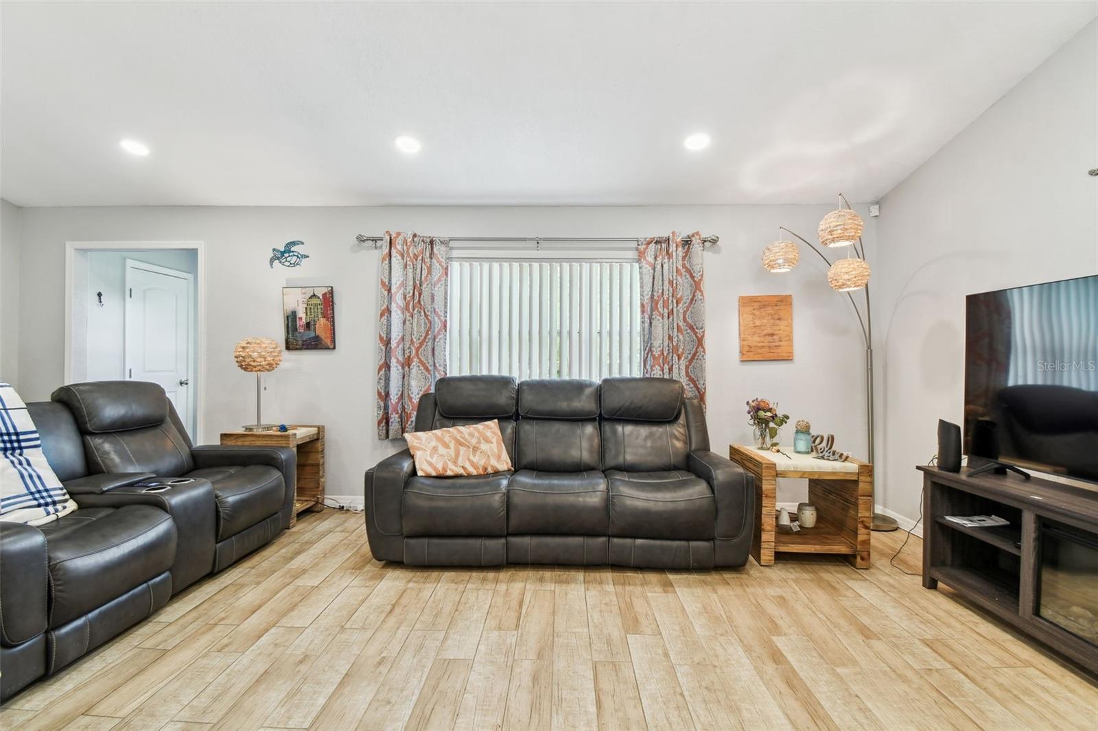 11280 SEDGEFIELD AVE