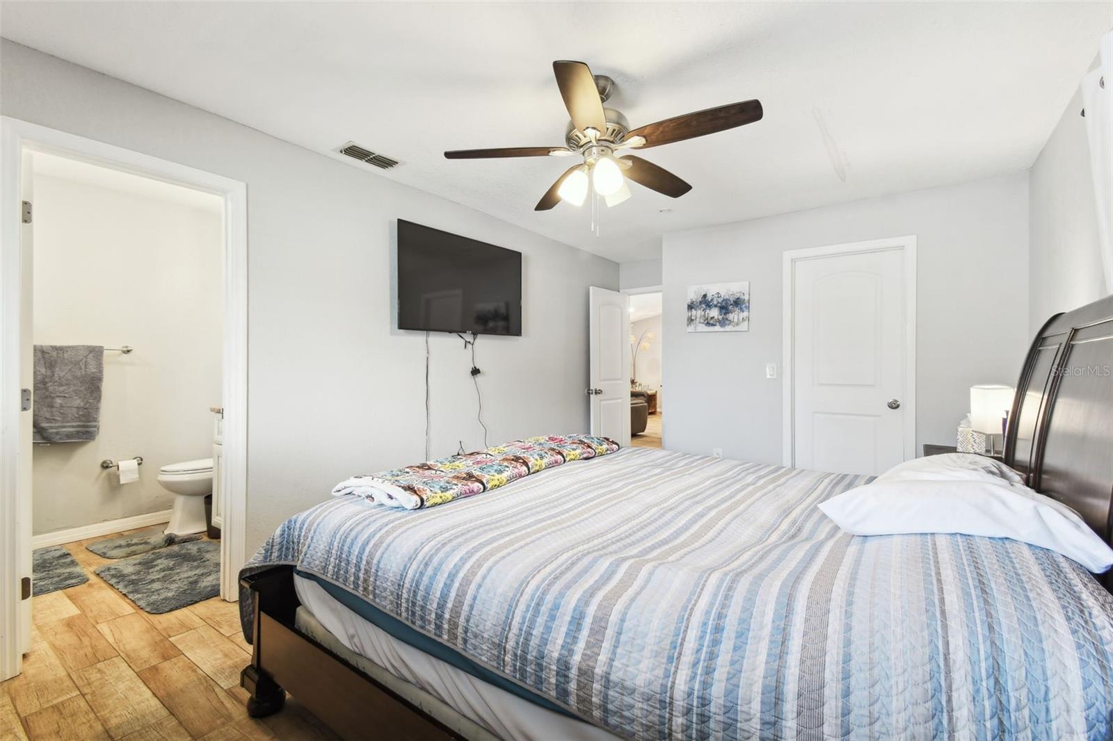 11280 SEDGEFIELD AVE