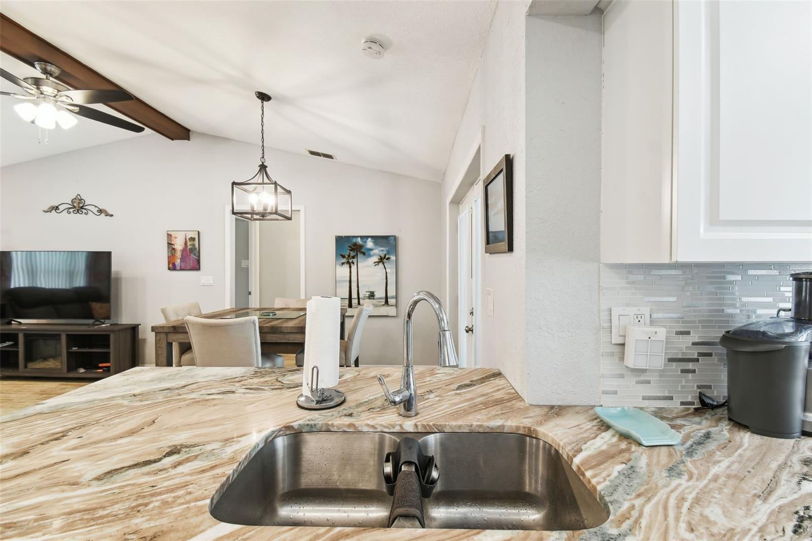 11280 SEDGEFIELD AVE