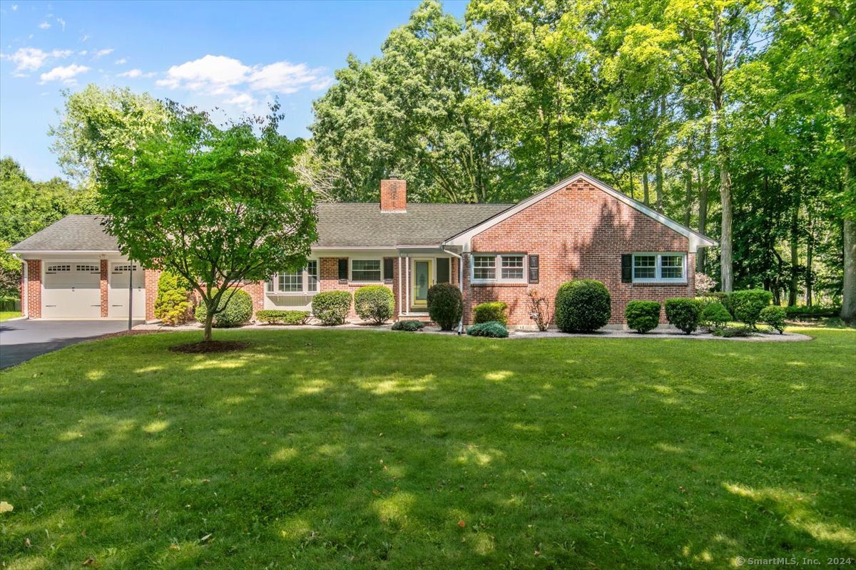 64 Mohegan Road