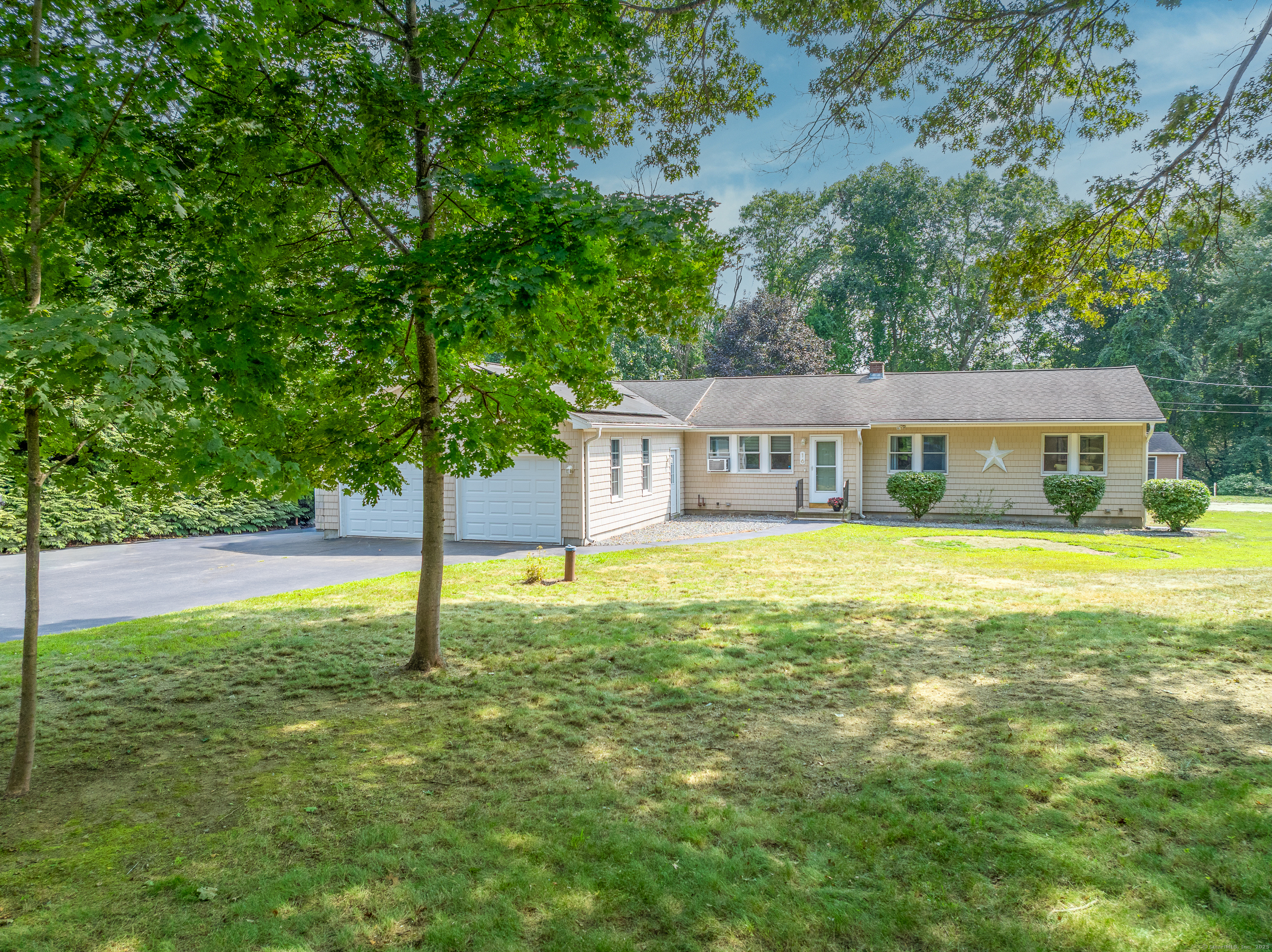 16 Gooseneck Hill Road
