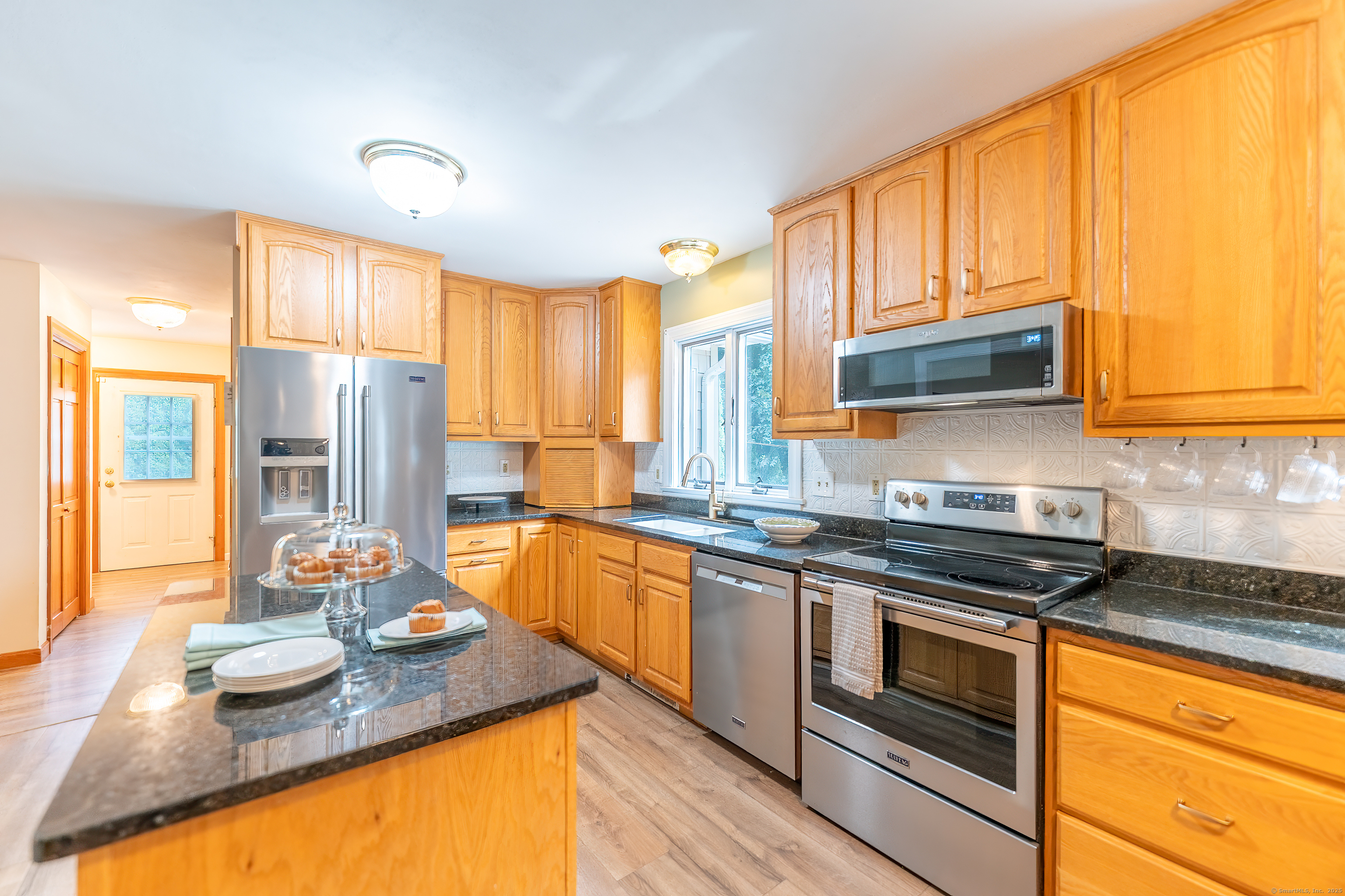 16 Gooseneck Hill Road