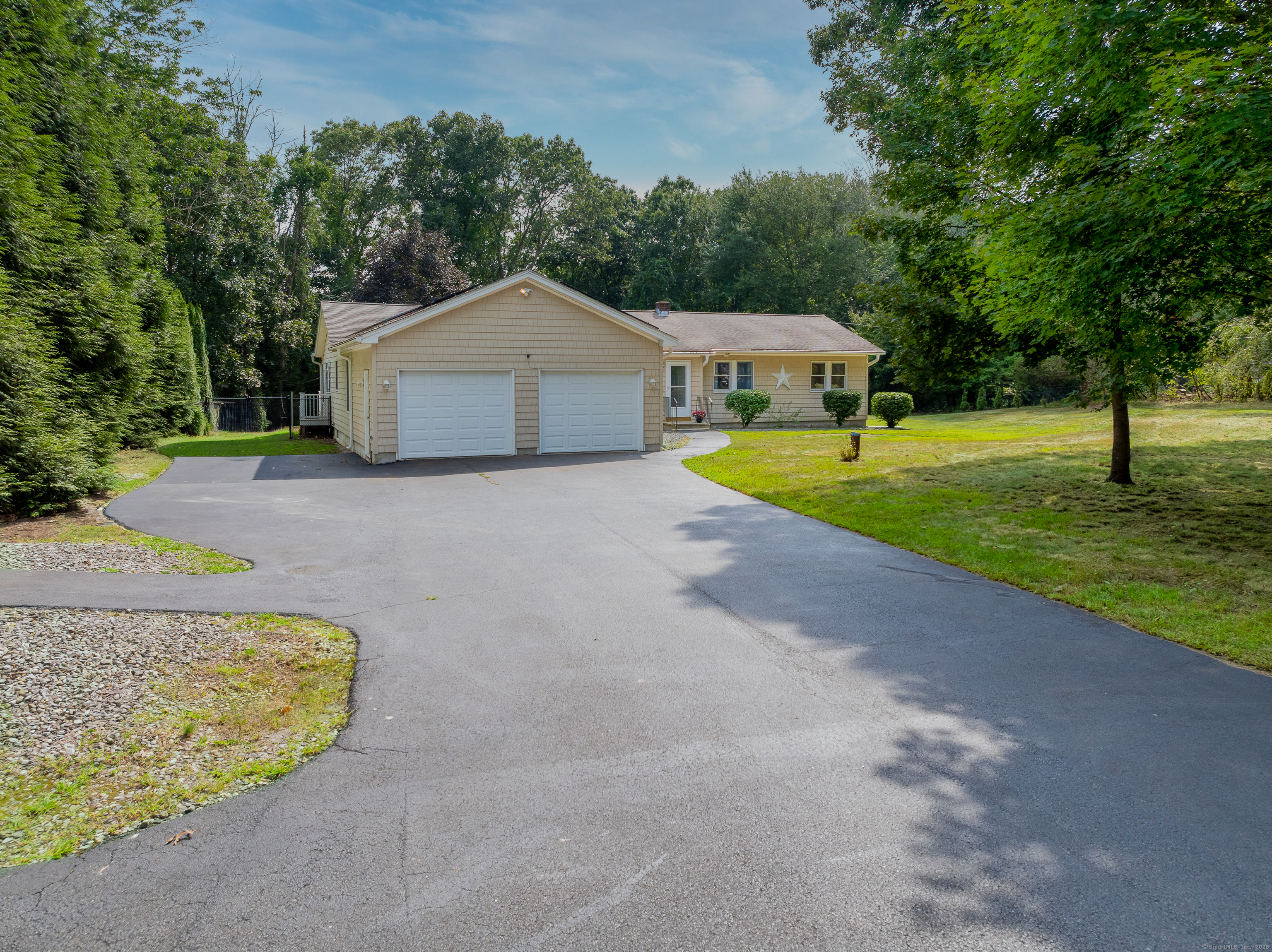 16 Gooseneck Hill Road