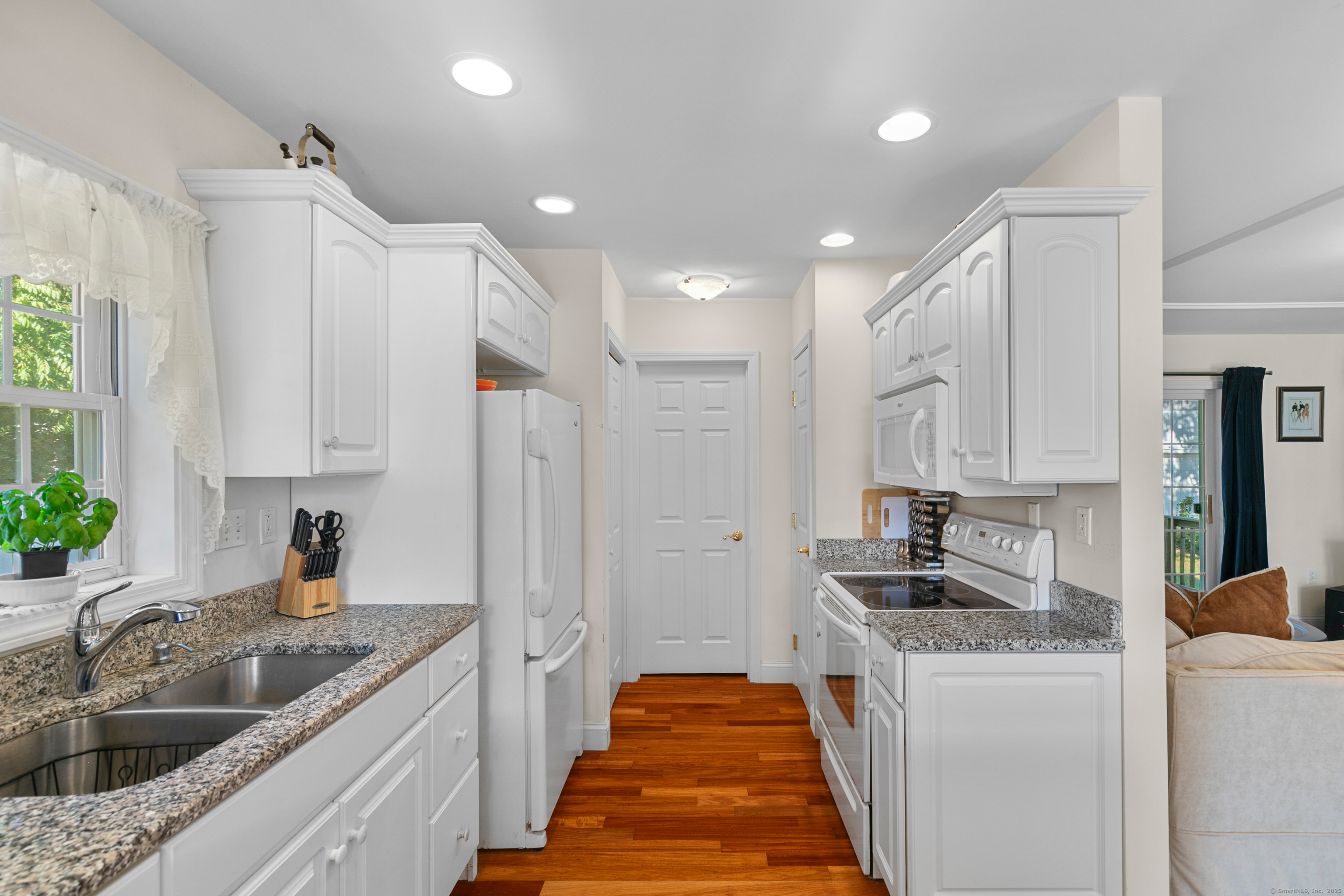 35 York Avenue