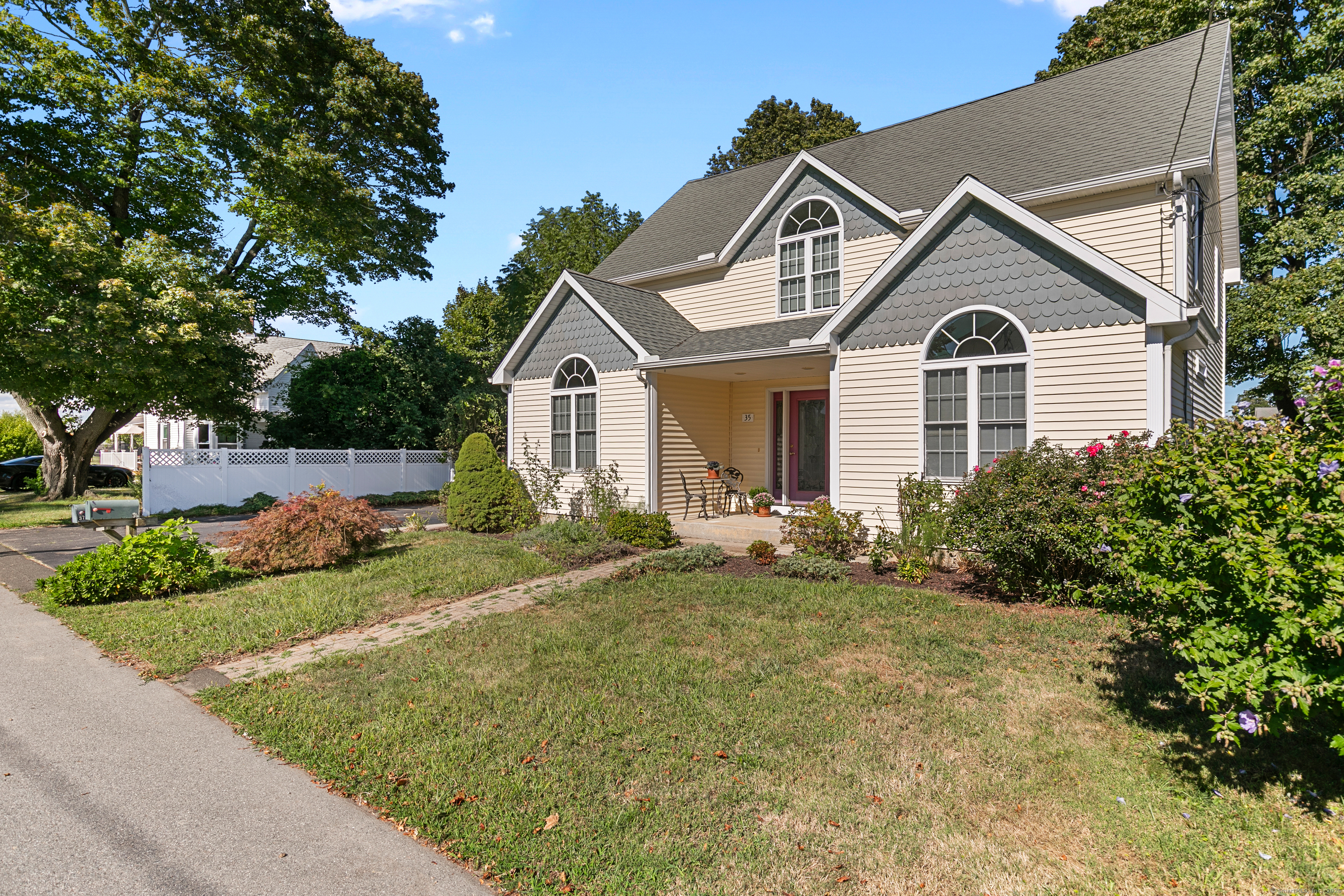 35 York Avenue