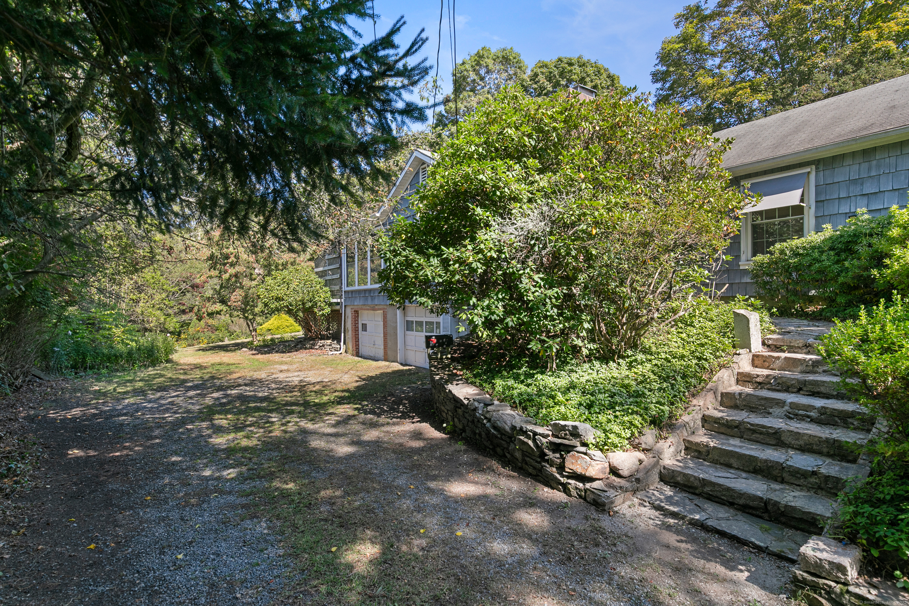 26 Ox Hill Road