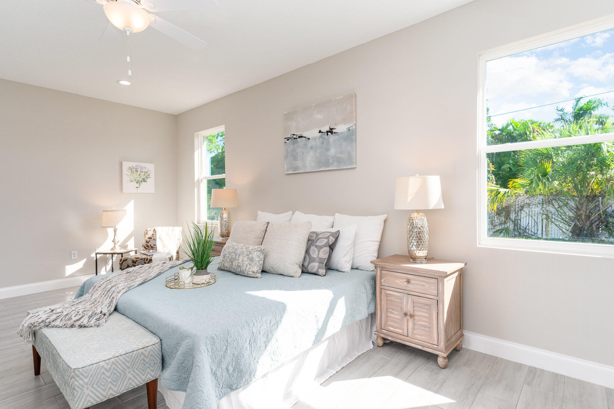 938 Sareta Street SE