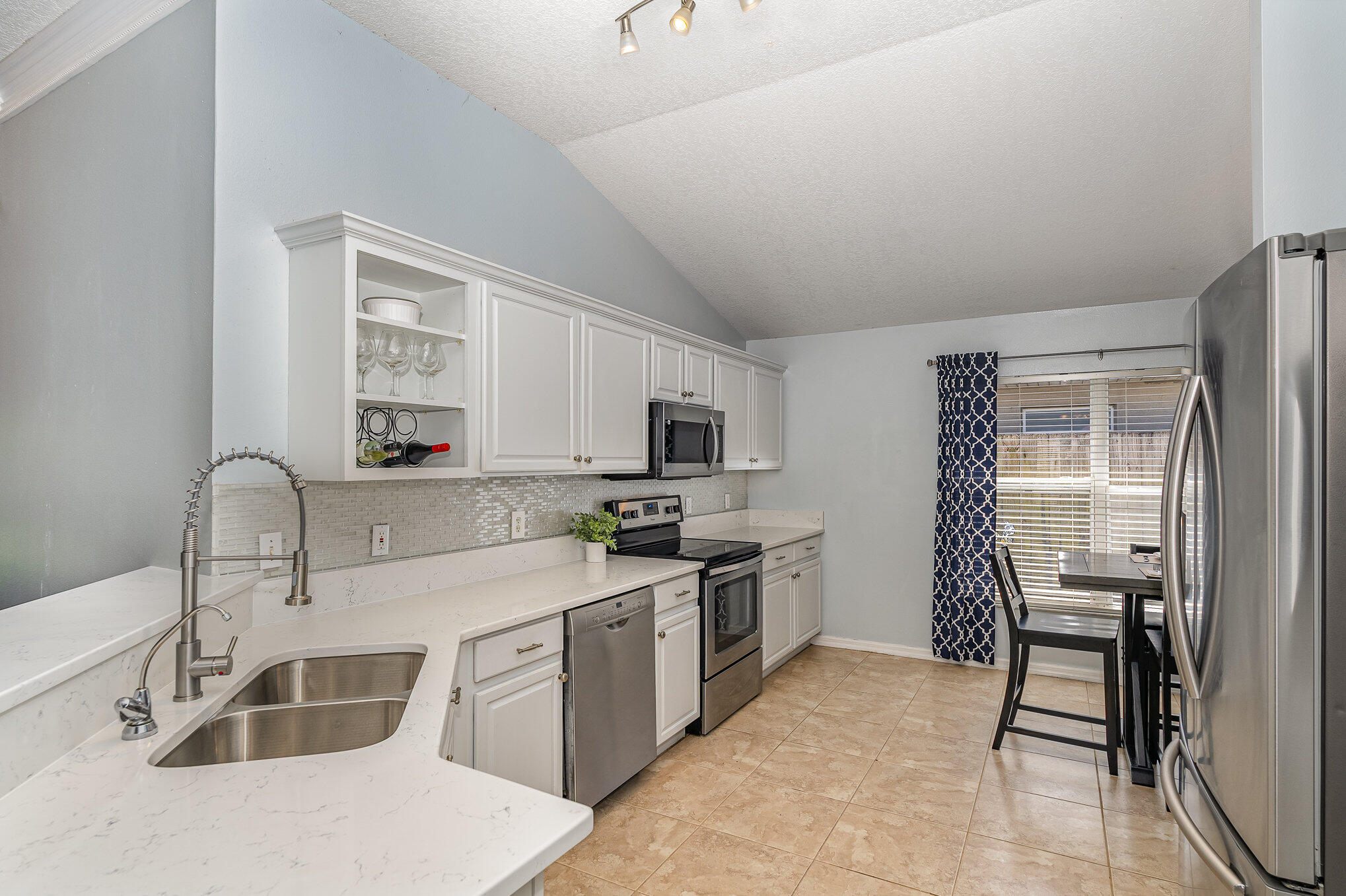 2650 Stratford Pointe Drive