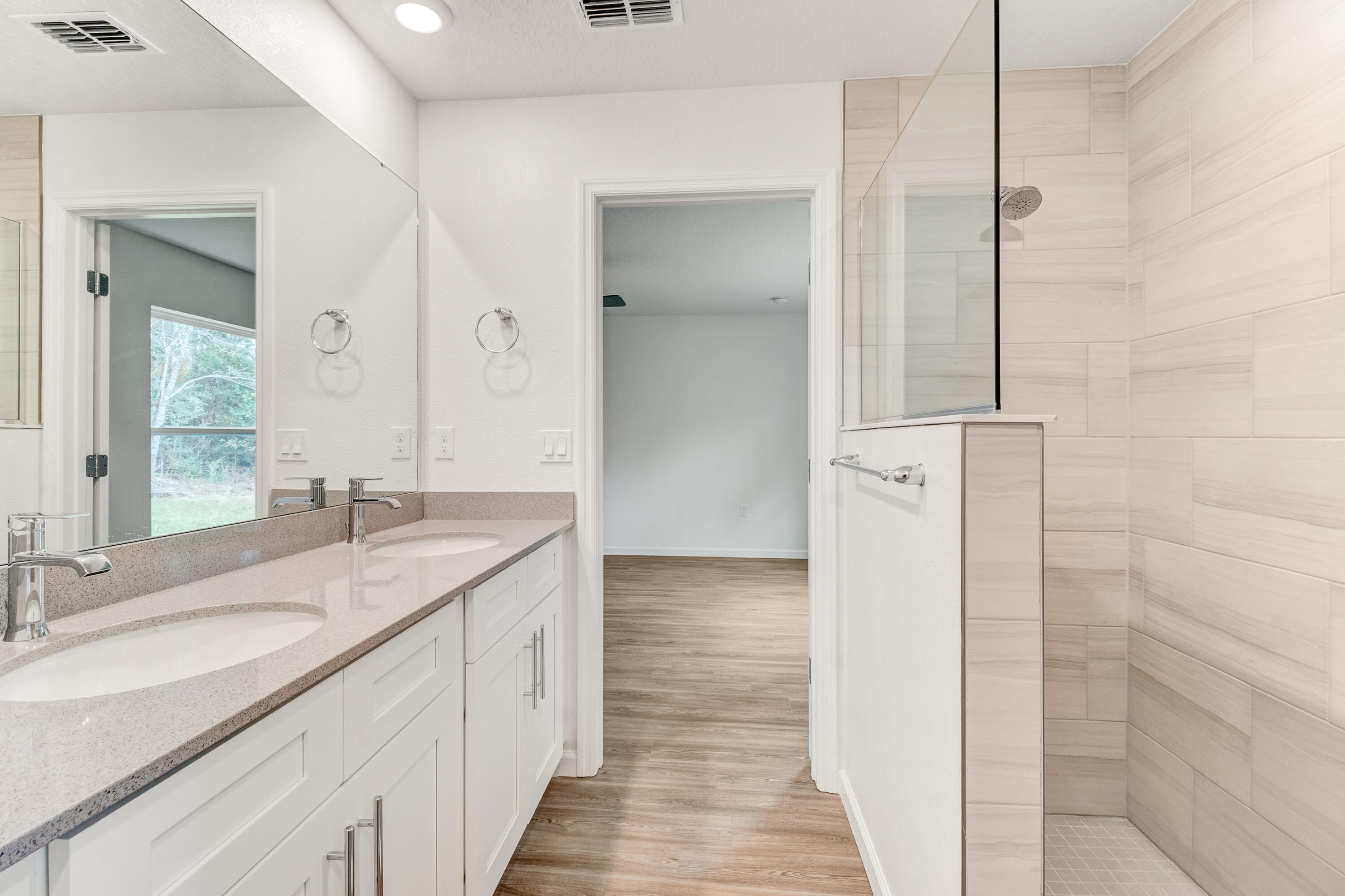 200 Esterbrook Drive NE