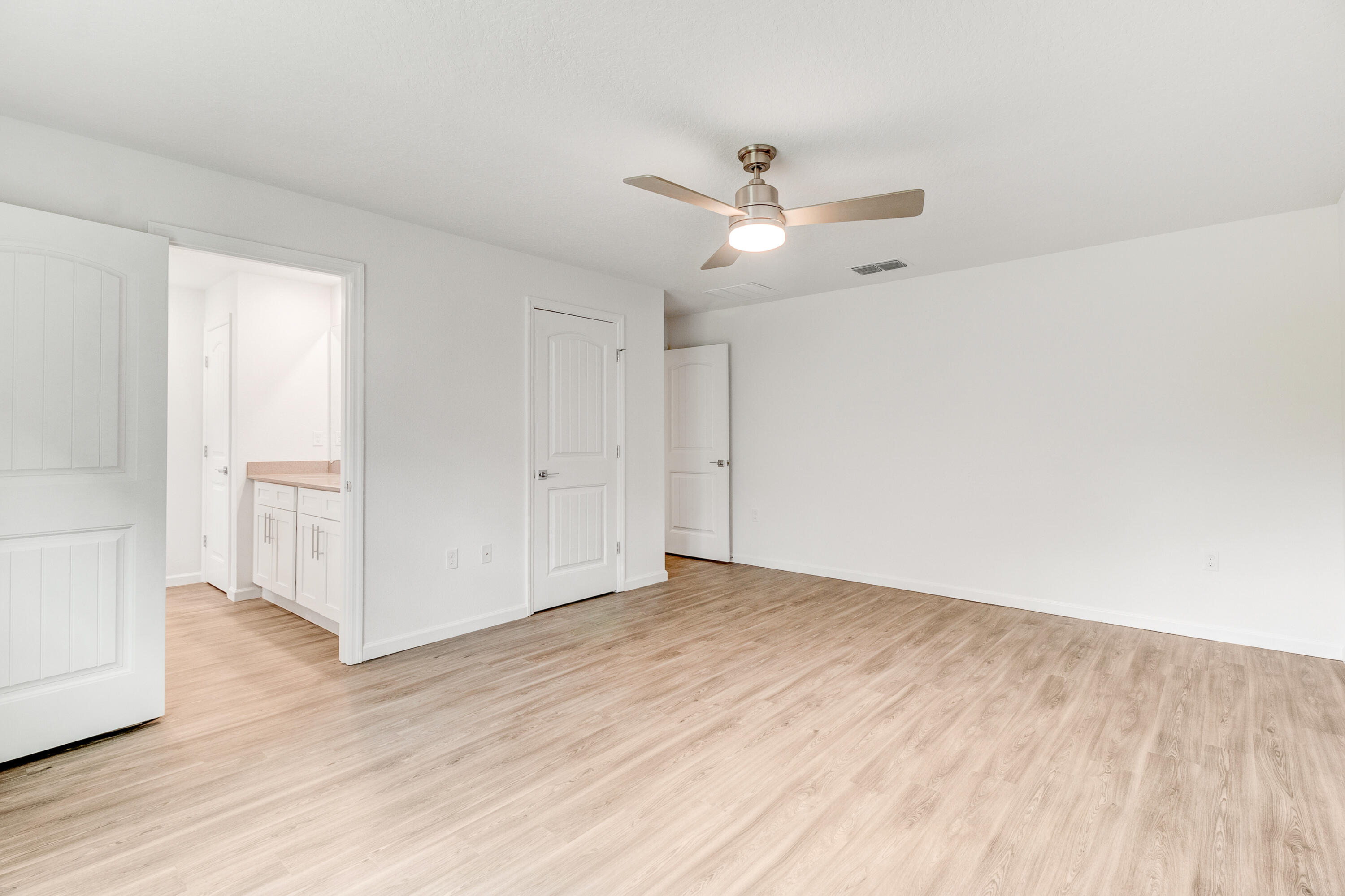 200 Esterbrook Drive NE