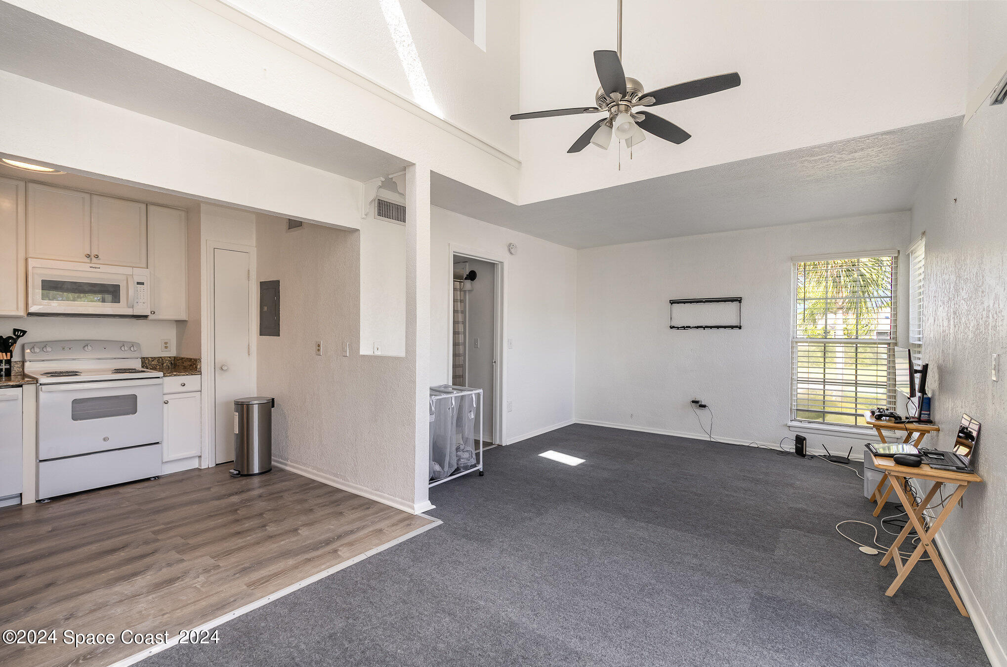 4610 Lake Waterford, 4101