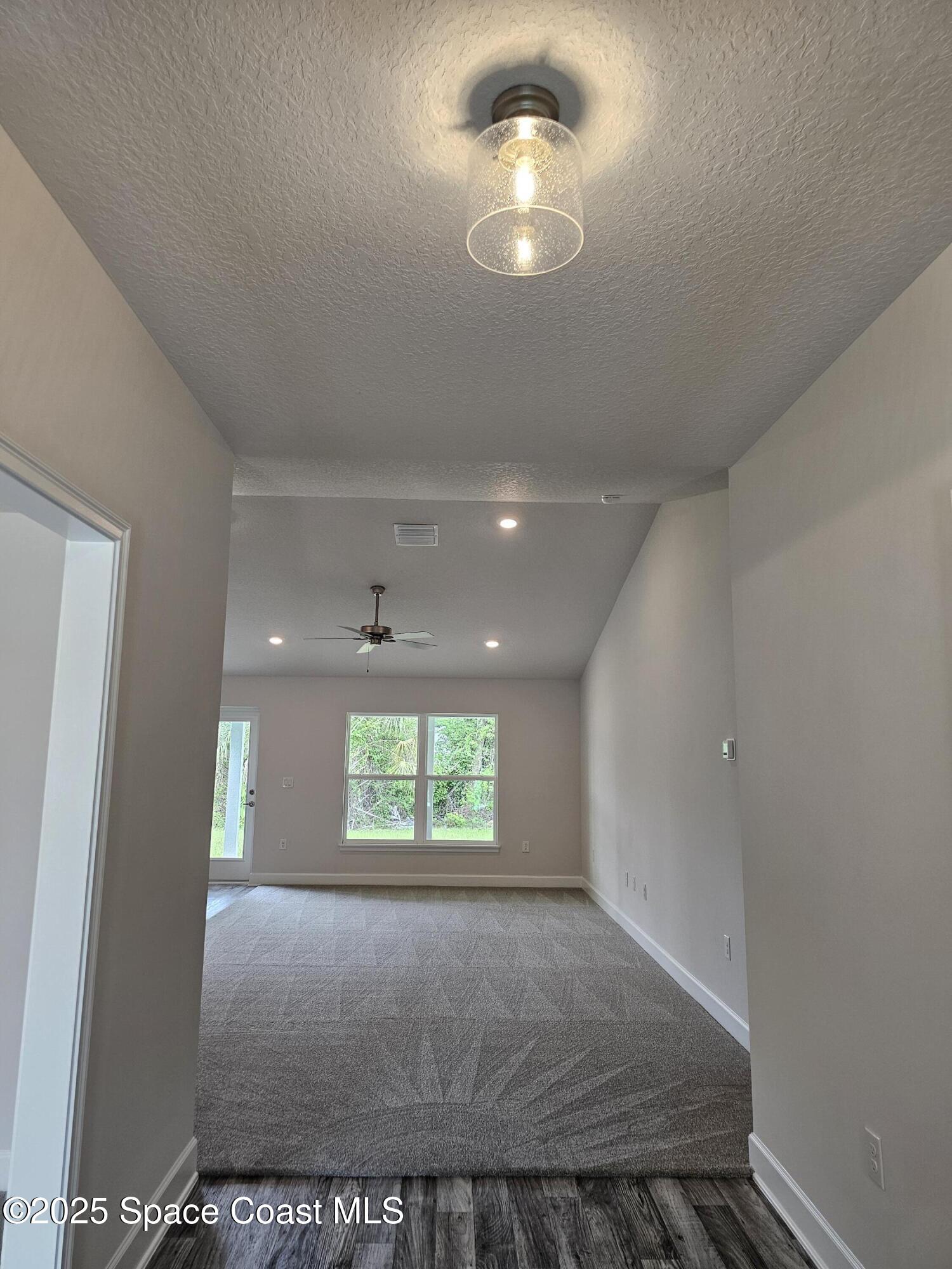 713 Degroodt Road SW