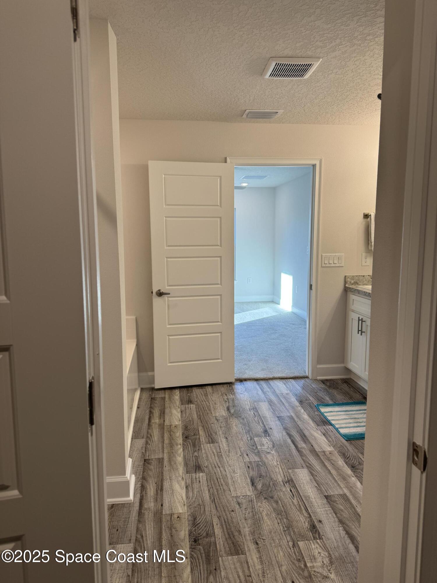 930 San Filippo Drive SE